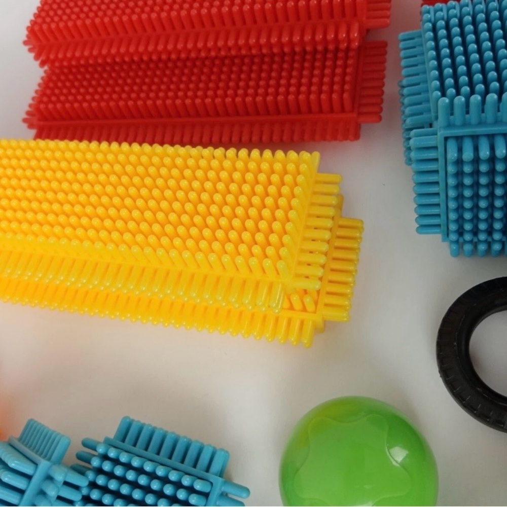 Colorful Interlocking Building Blocks Set for Kids - Picture 9 of 11